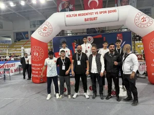 Berşan Oğur Türkiye Şampiyonu Boks Başarısı