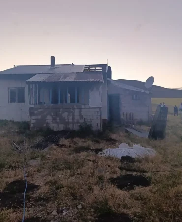 Eleşkirt yangın haberi zamanında İtfaiye müdahalesi