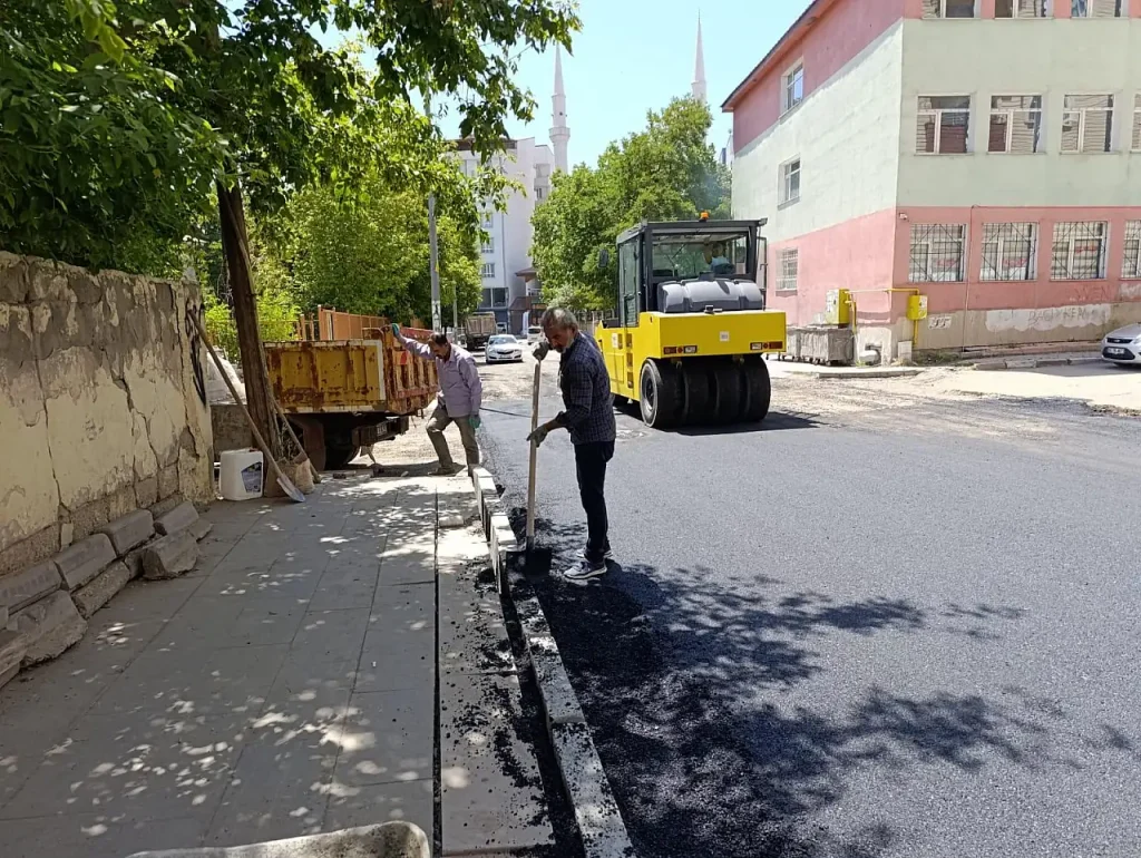 Leylekpınar Mahallesi Asfalt Çalışmaları Tamamlandı