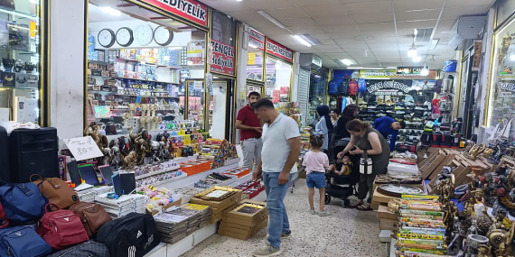 Nuhun Gemisi Hediyelikleriyle Doğubayazıtta Alışveriş
