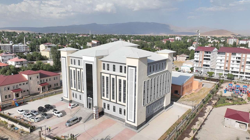 Patnos Halk Kütüphanesi Modern Bir Erişim Noktası