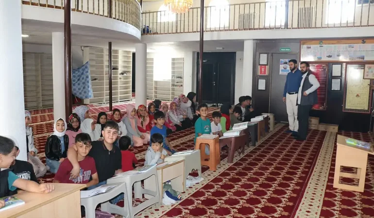 Yaz kuran kursları diyadinde yoğun katılım başladı