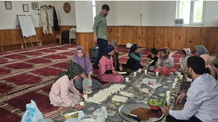 Yaz Kuran Kursu Etkinliği Çiğ Köfte ve Eğlence