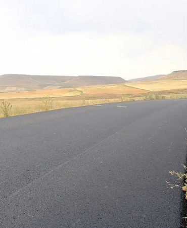 Diyadin köy yolu asfaltlama Çalışmaları devam ediyor