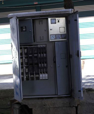 Açık trafo kapakları ağrı'da endişe yarattı