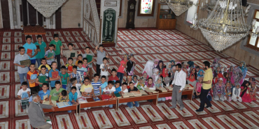 Kur'an kursu: yaz tatilinde bilinçlenme semineri