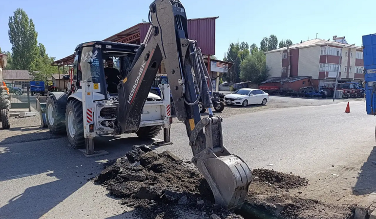 Ağrı doğalgaz altyapı Çalışmaları aralıksız devam ediyor