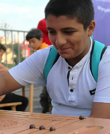 Geleneksel oyunlar tırı ağrıda Çocuklara eğlence