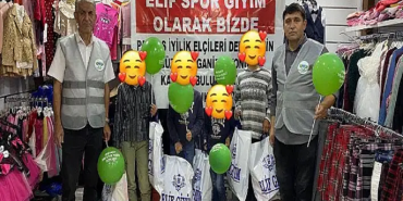 Patnos İyilik elçileri derneği İle Öğrencilere yardım