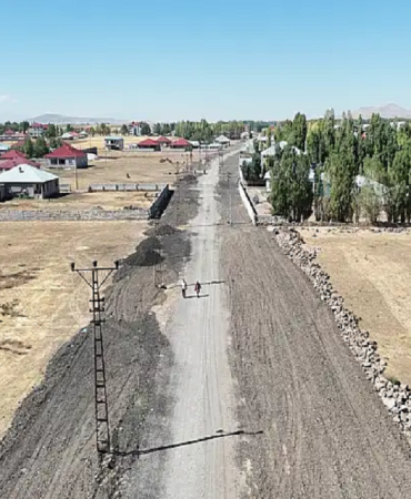 Patnos yol Çalışması elektrik direkleri nedeniyle gecikiyor