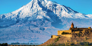 Ağrı Dağı Uçaktan Görüntüleriyle Doğubayazıt’ın Güzellikleri