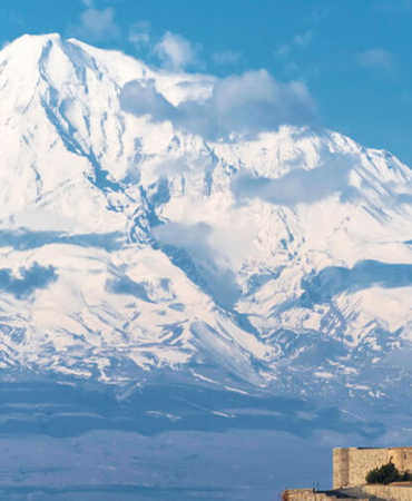 Ağrı dağı tırmanışı ile 30 ağustos'u kutladılar