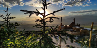 İshak Paşa Sarayı Günbatımı Doğubayazıt'ta Tarih ve Işık